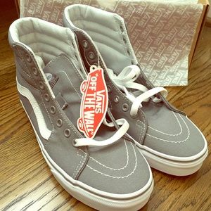 women’s grey vans